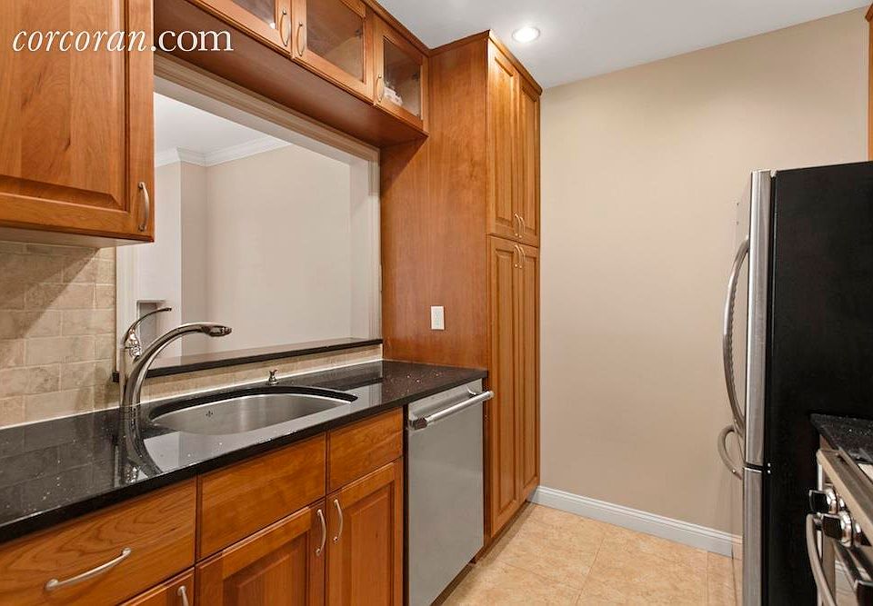 2nd image of 597 President St APT 2