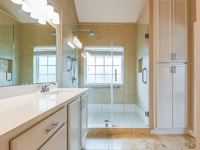21818 Windsor Castle Dr — Photo 21
