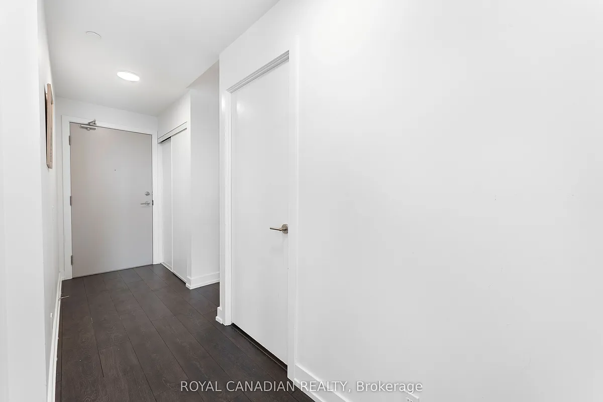 Building Photo - 215 Veterans Dr N #1110