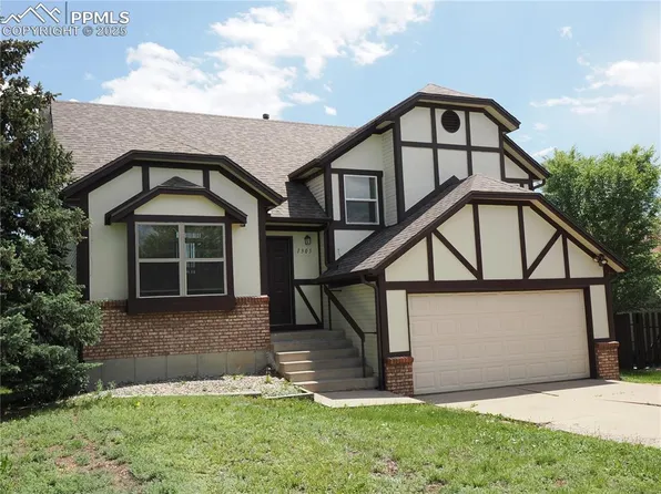 1305 Suncrest Way, Colorado Springs, CO 80906