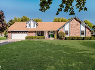 530 N Buck Creek Rd, Greenfield, IN 46140