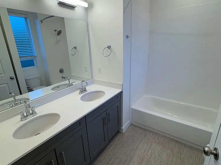Woods Rose Townhomes — Photo 7