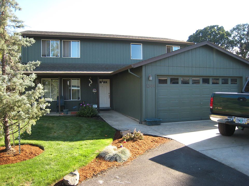 1st image of 1344 Vista Ave SE
