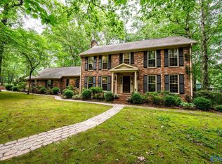 4304 Autumn Leaves Trl SE, Decatur, AL 35603