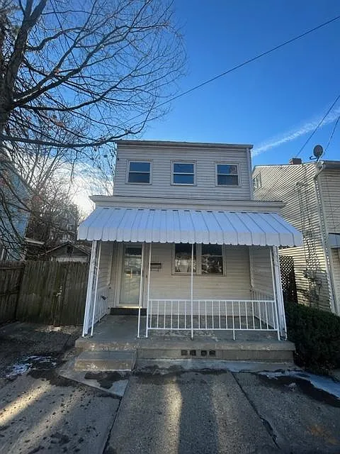 3211 Central Ave