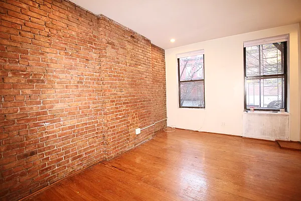 Rented by Highline Residential | media 8