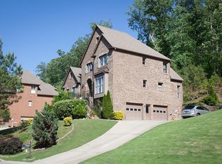 2446 Huntington Glen Dr, Birmingham, AL 35226