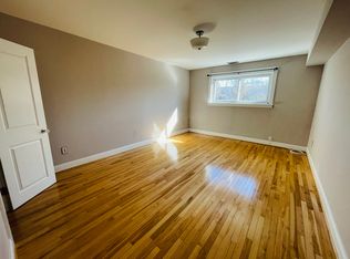 46 Township Line Rd APT 325, Elkins Park, PA 19027