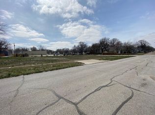 536 W Locust St, Springfield, MO 65803