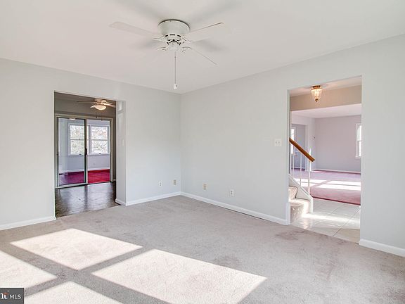 4th image of 1254 Pleasant Valley Dr
