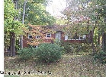 2nd image of 100 Halsey Ct