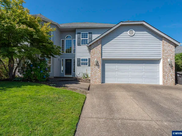 448 Park Pl S, Monmouth, OR 97361