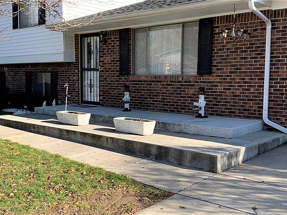 2nd image of 5011 Lucas Ln