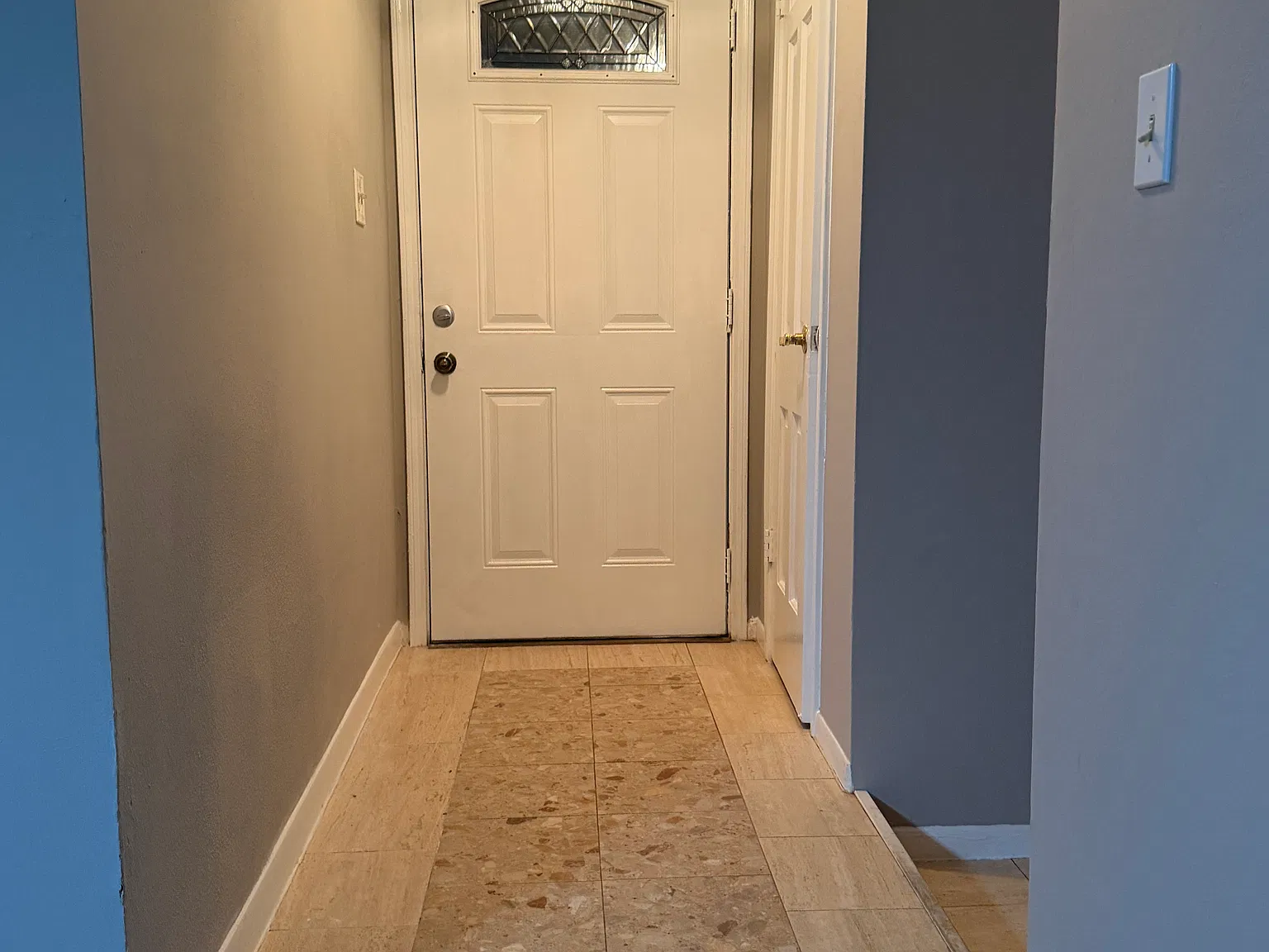 3 bed, 1573 sqft, $1,900 — Photo 2