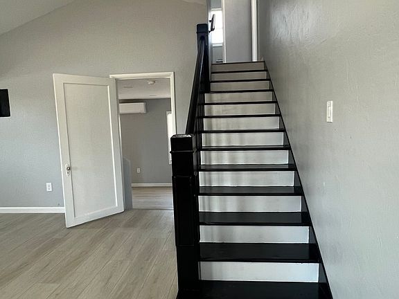 5th image of 906 Parkview Ave #3