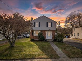 34 Forest St, Unionville, CT 06085