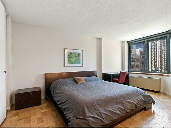 3rd image of 415 E 37th St #33KJ