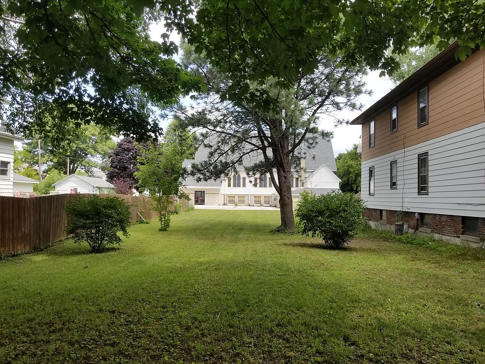 1st image of 822 Oakland Ave