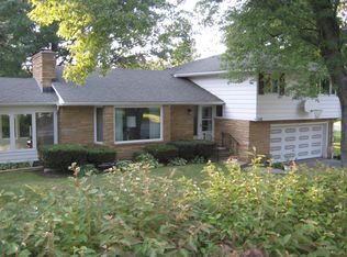 158 S Lincoln Ave, Orchard Park, NY 14127