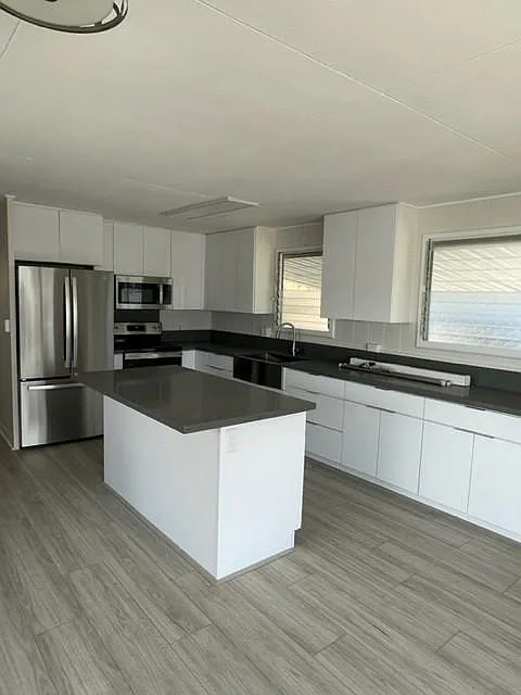 3317A Herbert St — Photo 2