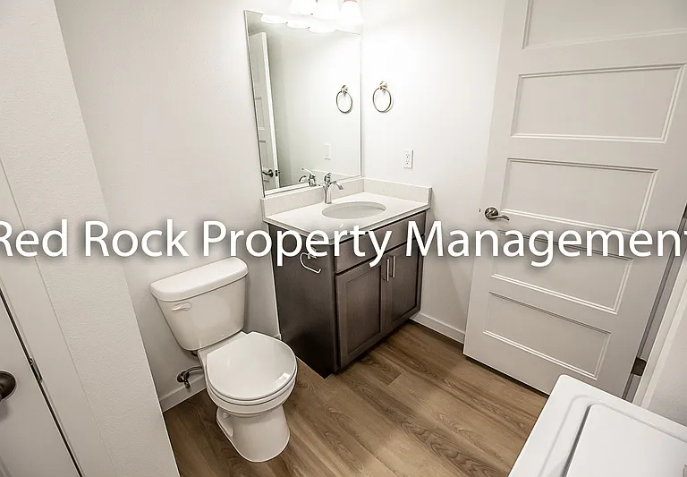 1412 N Michigan Ln #1 — Photo 8