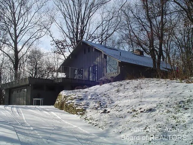345 Sumac Ln photo 1