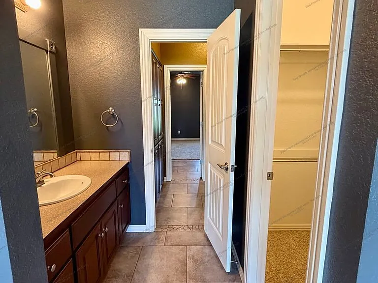 3718 Brighton Pl — Photo 34