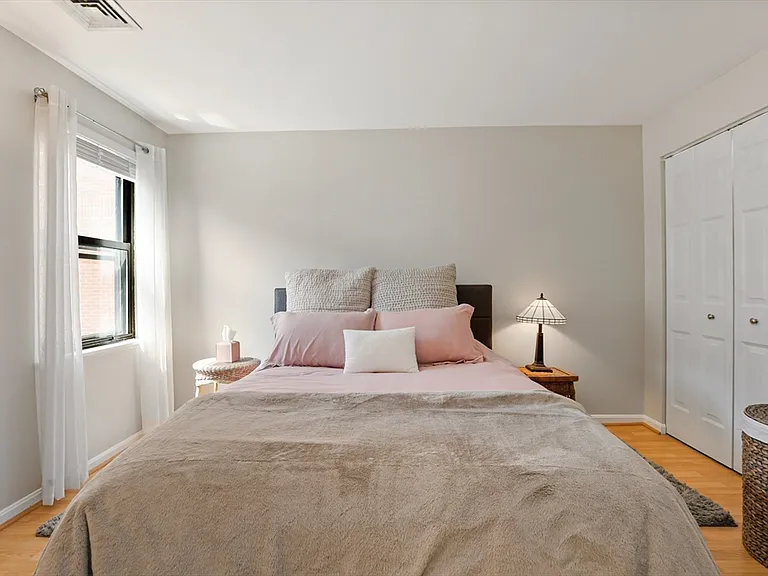 20 Central St #306 — Photo 11