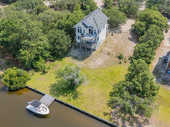 4th image of 2132 Dolphin Ln