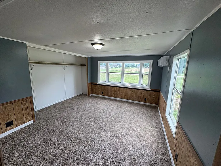 1330 W Williams St — Photo 2