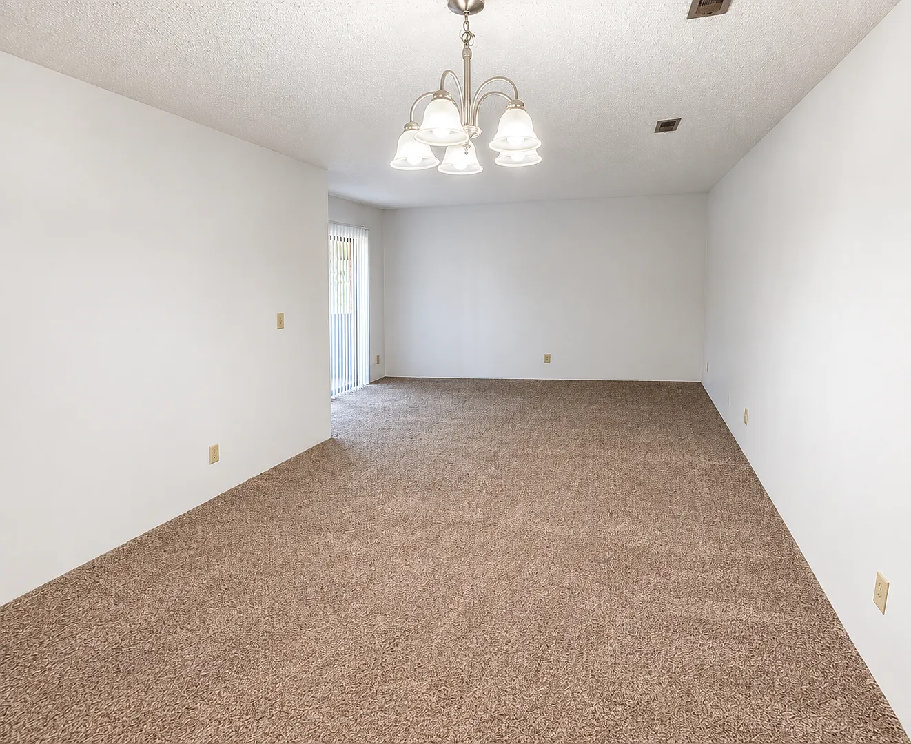 Raven Oaks Apartments — Photo 2