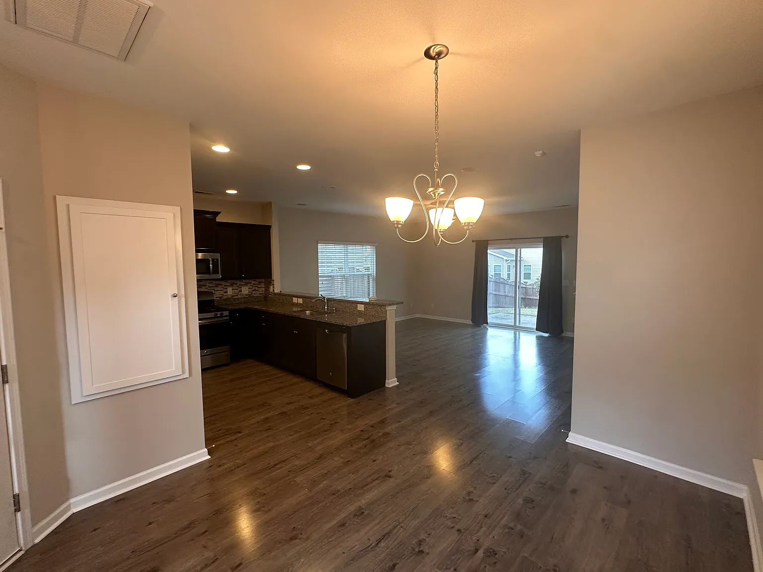 112 Brewers Oak Ln — Photo 3