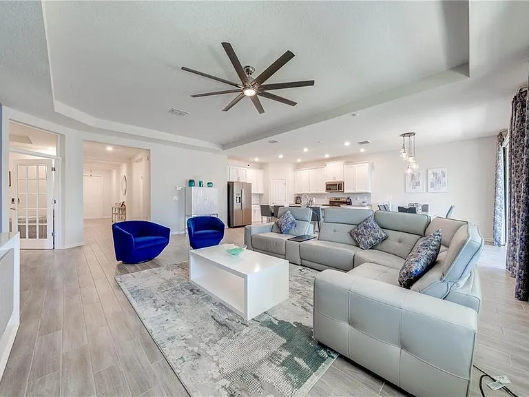 5301 Amersham Ln — Photo 42