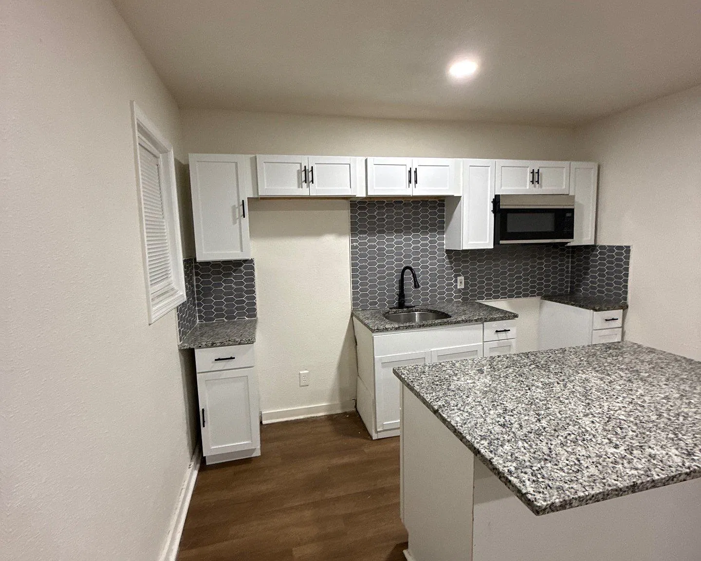 3 bed, 2.0 bath, 1116 sqft, $1,550 — Photo 4