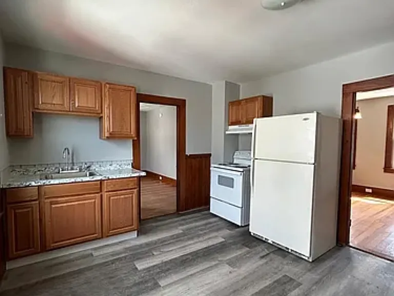 11 6th St #2-B — Photo 4
