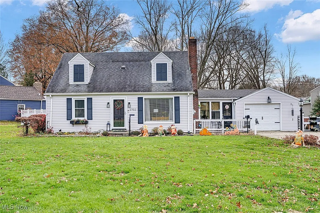2702 Bears Den Rd photo 1