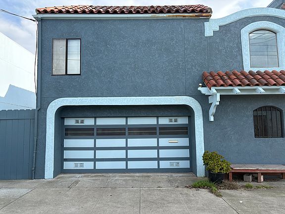 2nd image of 2488 39th Ave