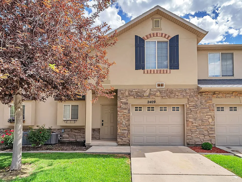 2409 W Adelaide Dr