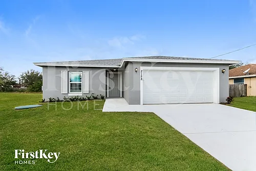 2158 SW Algiers St Photo 1