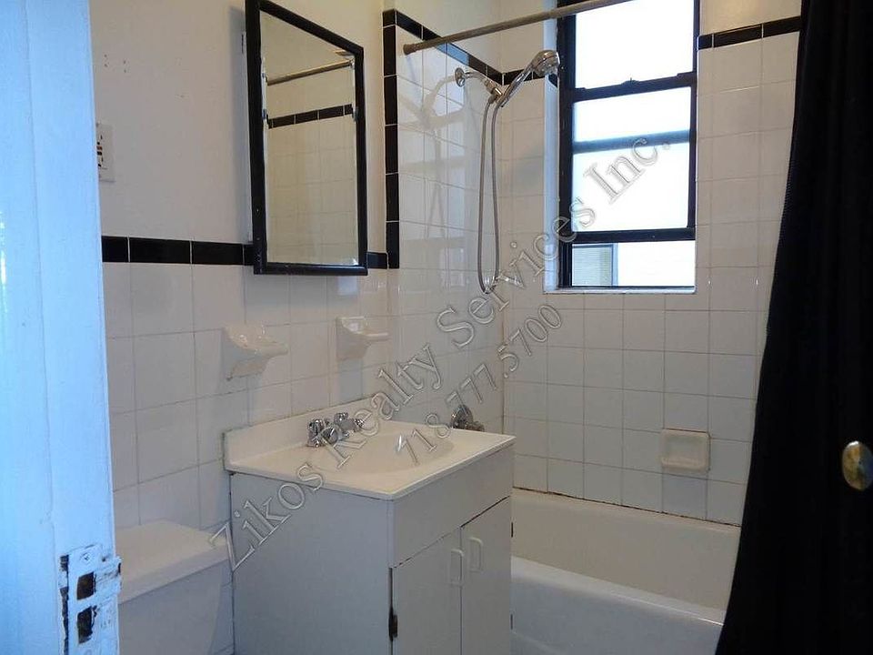 2nd image of 2569 33rd St APT 3D