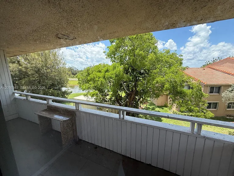17530 NW 68th Ave #C3004 — Photo 7