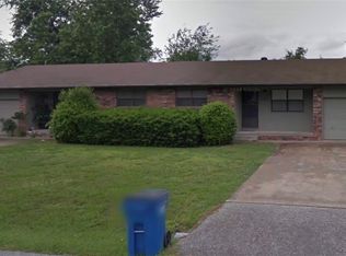 2202 Douglas St, Bentonville, AR 72712