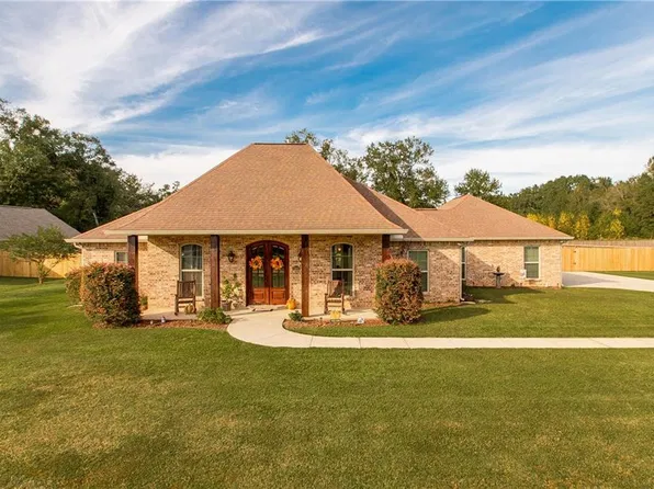 11567 Highpoint Dr, Tickfaw, LA 70466