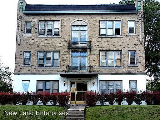 2nd image of 1835 N 2nd St APT 33