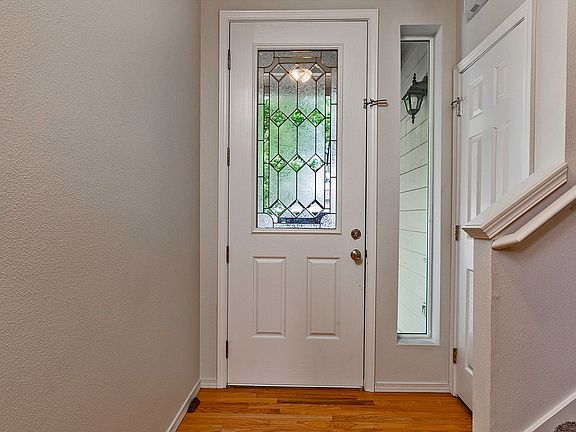 4th image of 9924 184th St E
