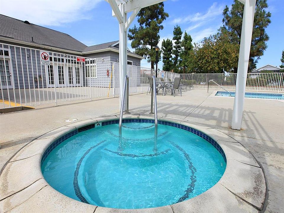 Nantucket Creek Apartments 9225 Topanga Canyon Blvd Chatsworth CA Zillow