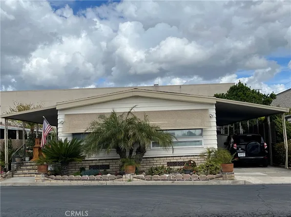 4211 W 1st St Space 14, Santa Ana, CA 92703