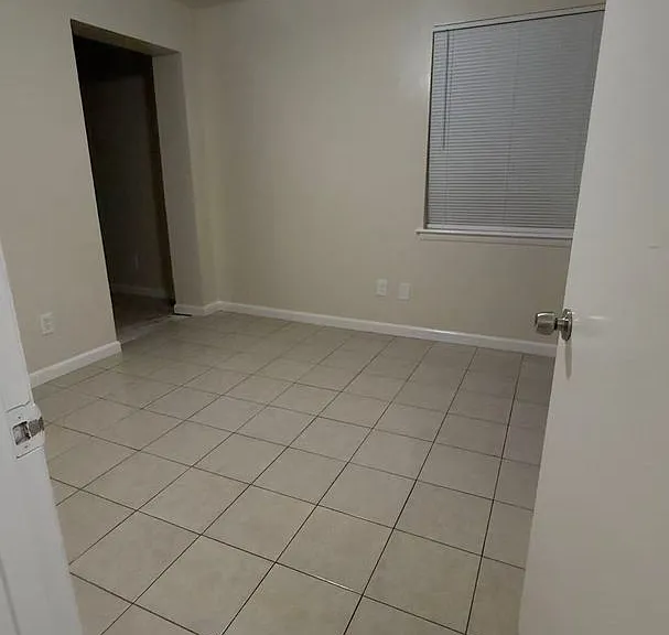 3064 Clover Dr — Photo 5