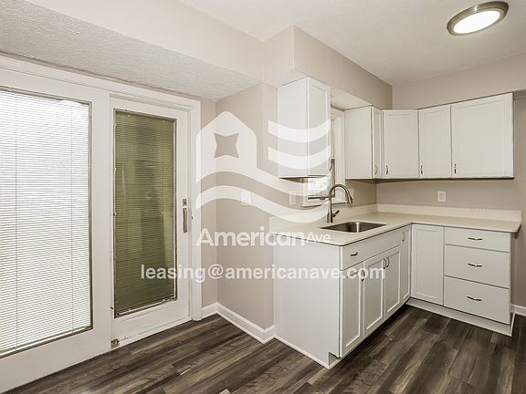 970449_005_wm_-_dining_room_13249427.jpg