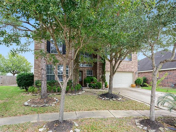 Nice established trees in front and nice size side yard.